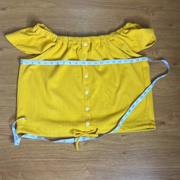 Texture & Thread Size XL Mustard Crop Top Off The Shoulder Blouse With Buttons - Picture 3 of 6